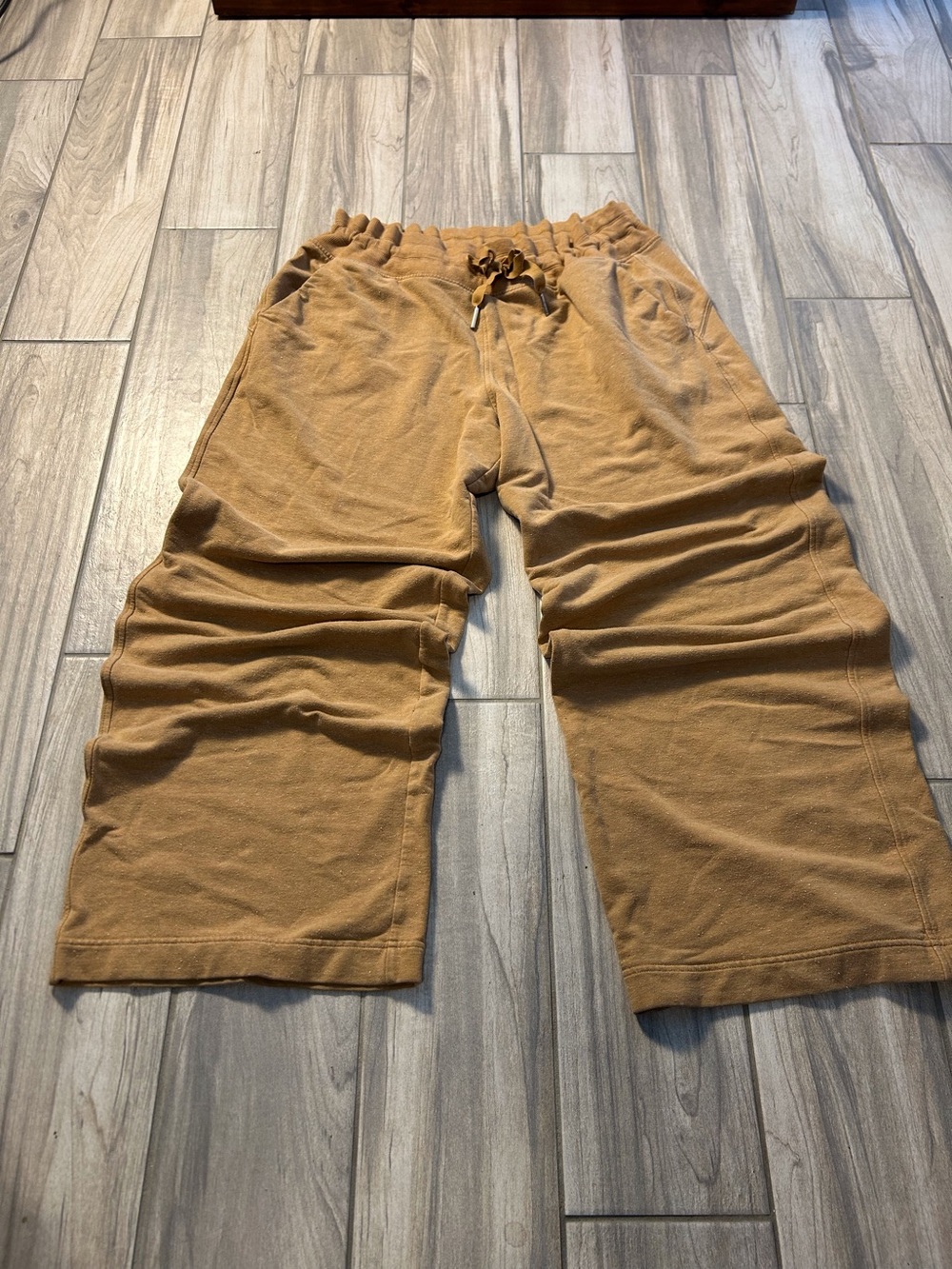Athleta Balance Pant Joggers Textured Gold Tan XL Wide Leg Drawstring Loungewear